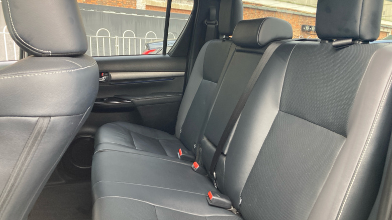 Toyota Hilux Diesel Invincible X D/Cab Pick Up 2.4 D-4D